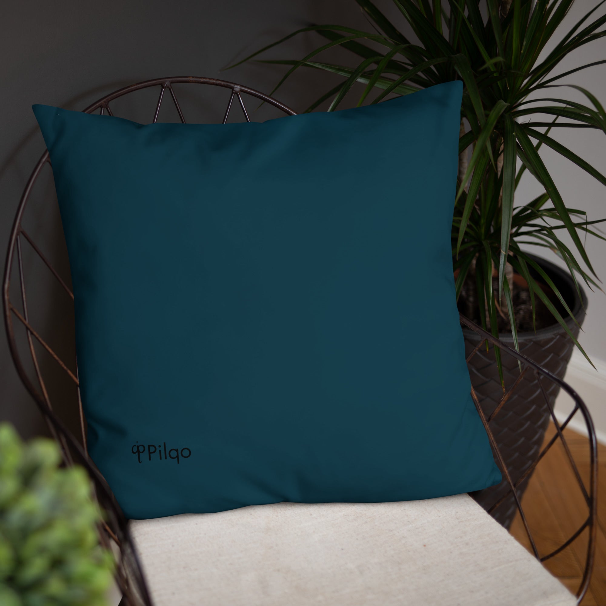 Basic Pillow with logo