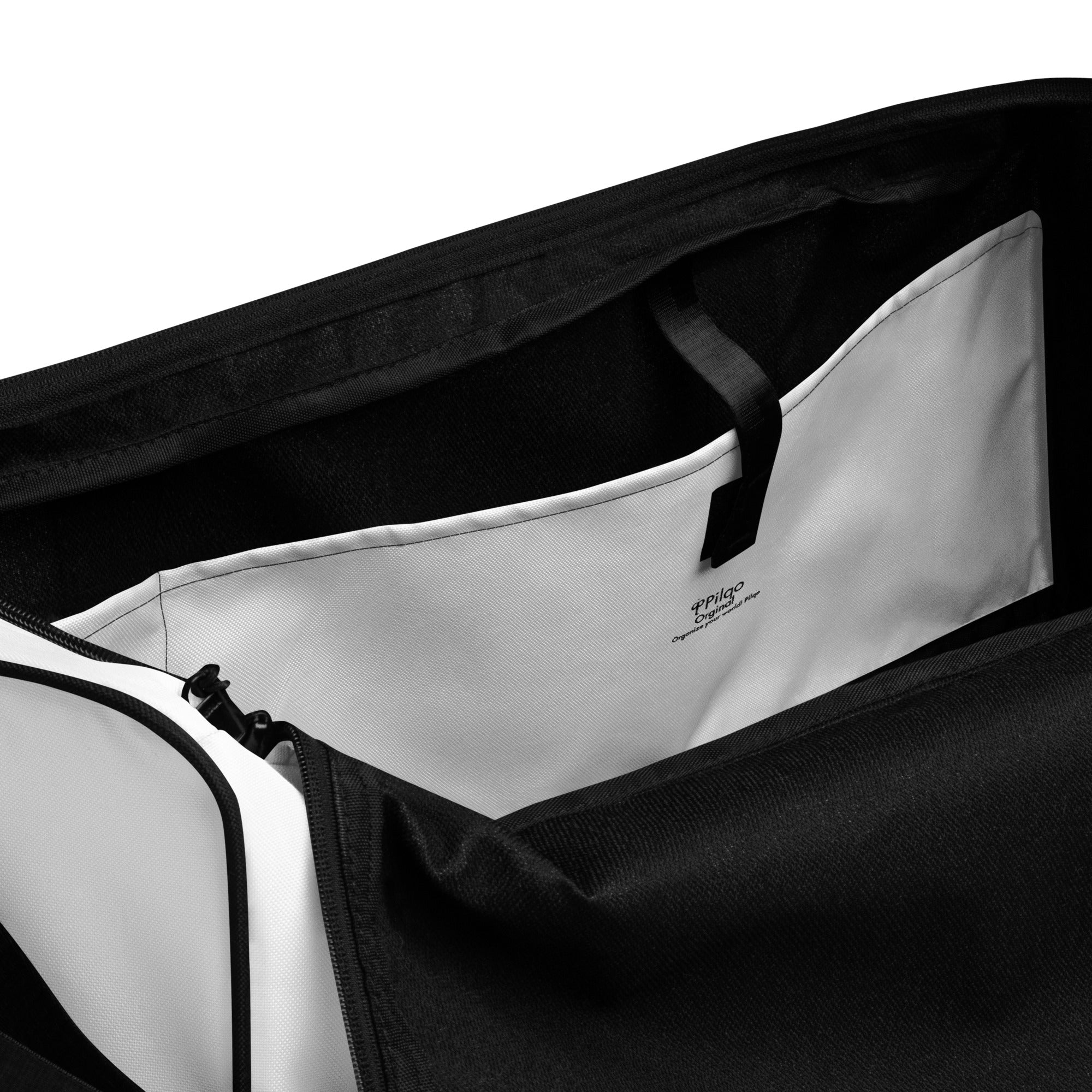 Duffle bag with logo