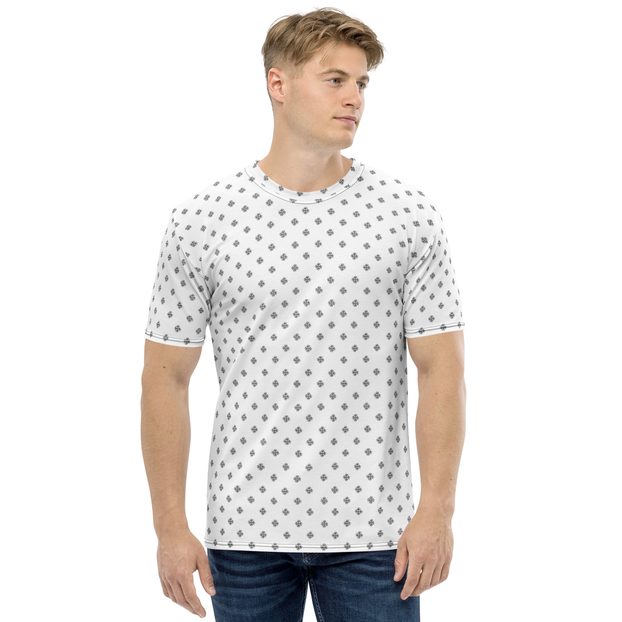 T-shirt with a clover logo