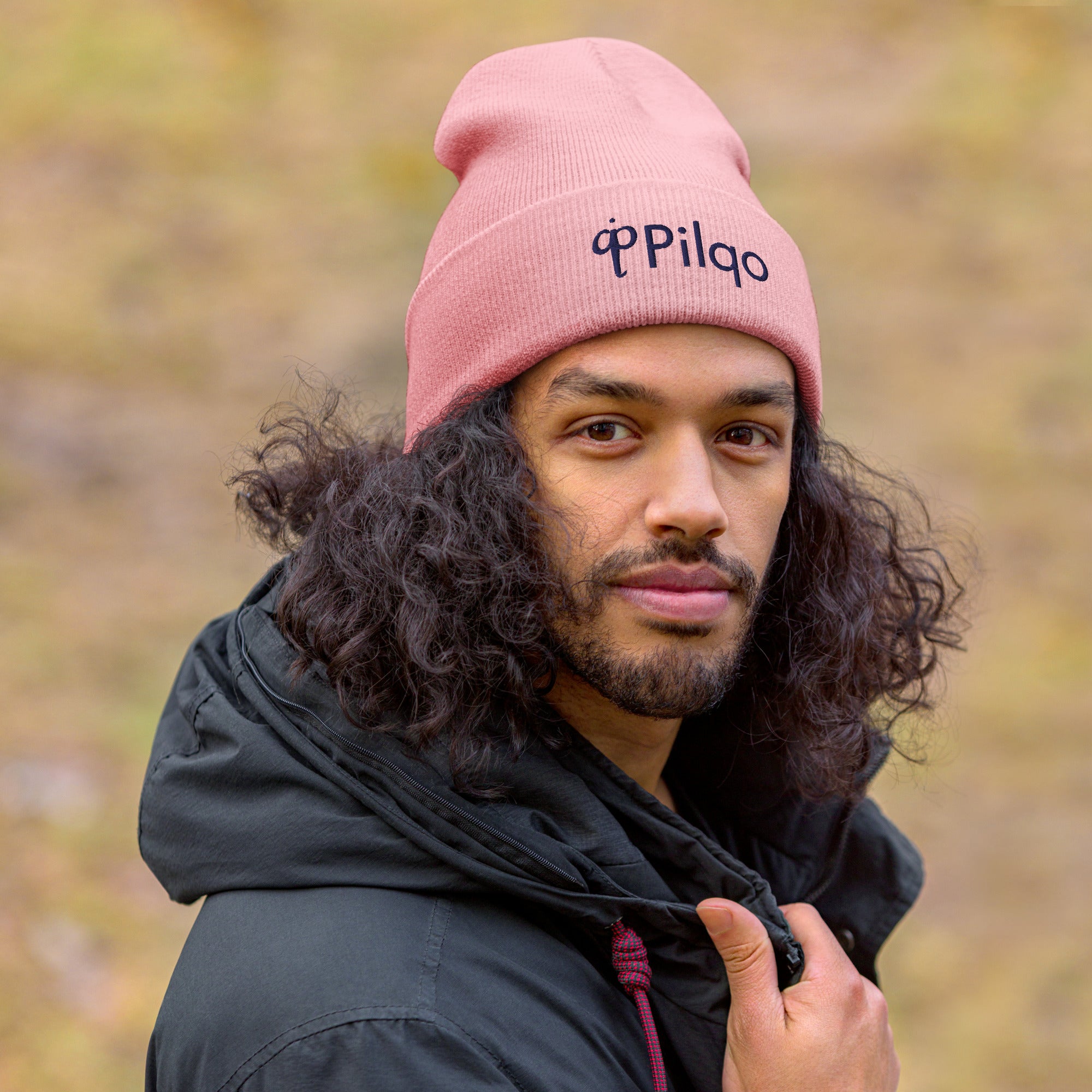 Cuffed Beanie with navy logo