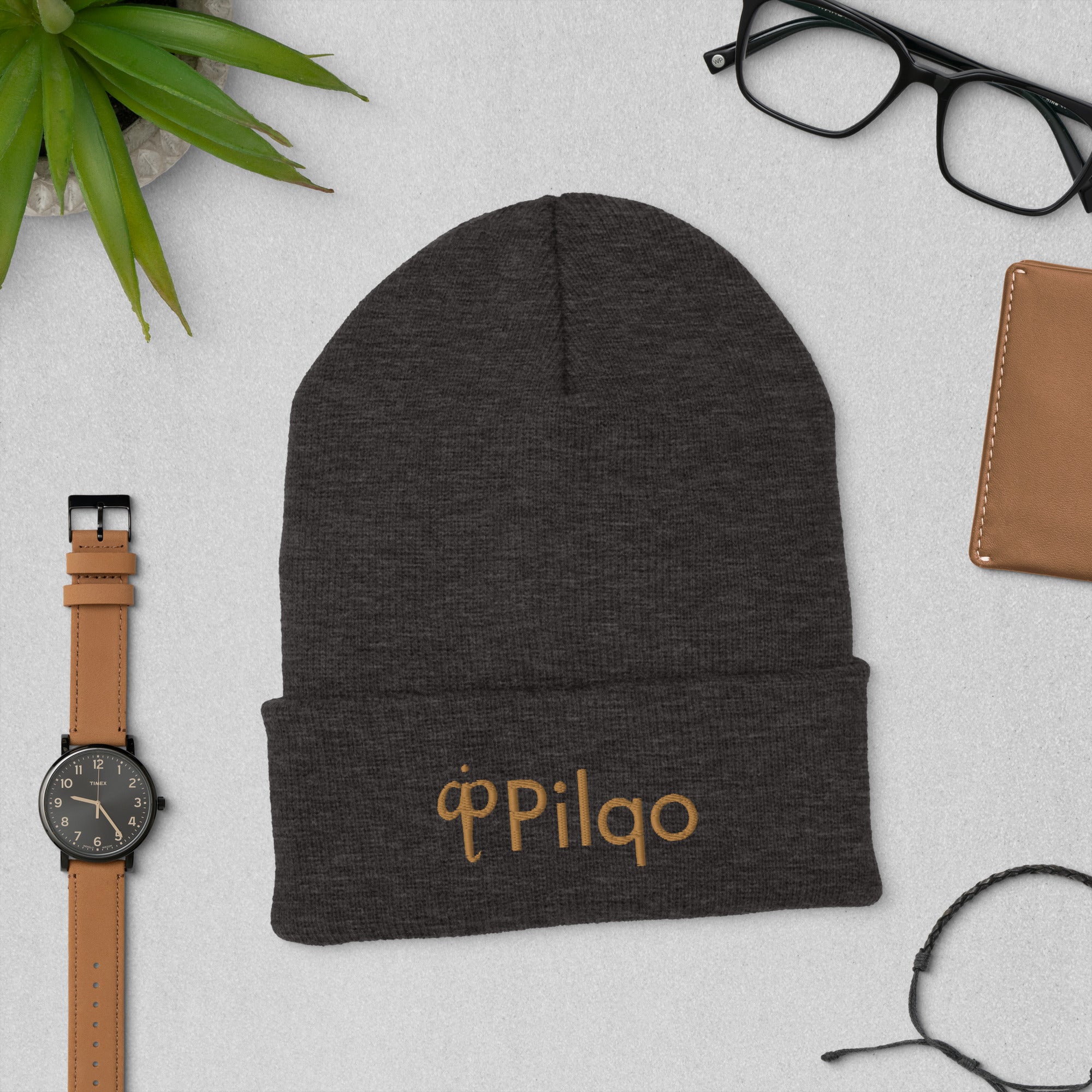 Beanie mit Umschlag und 3D-Logo in Altgold