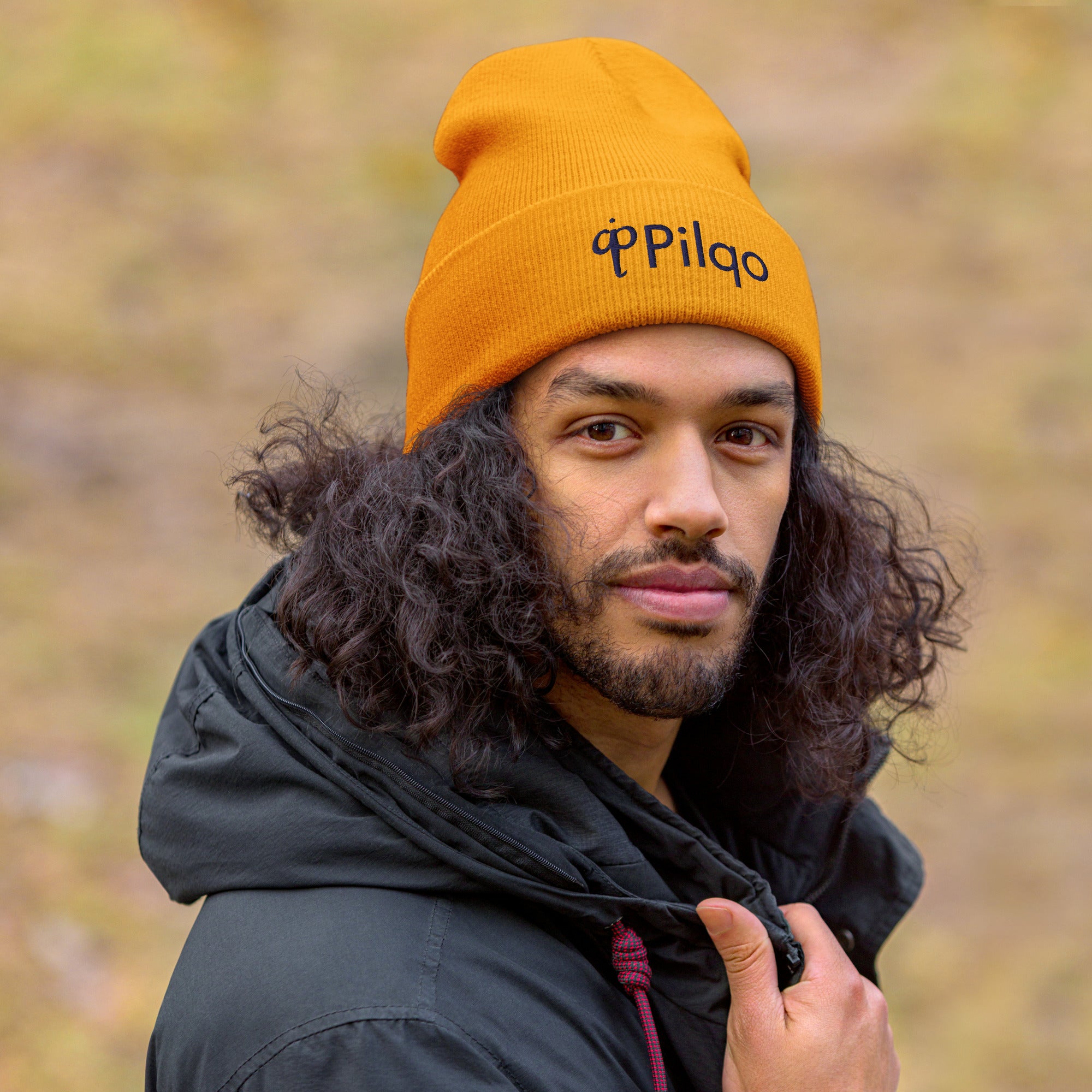 Cuffed Beanie with navy logo