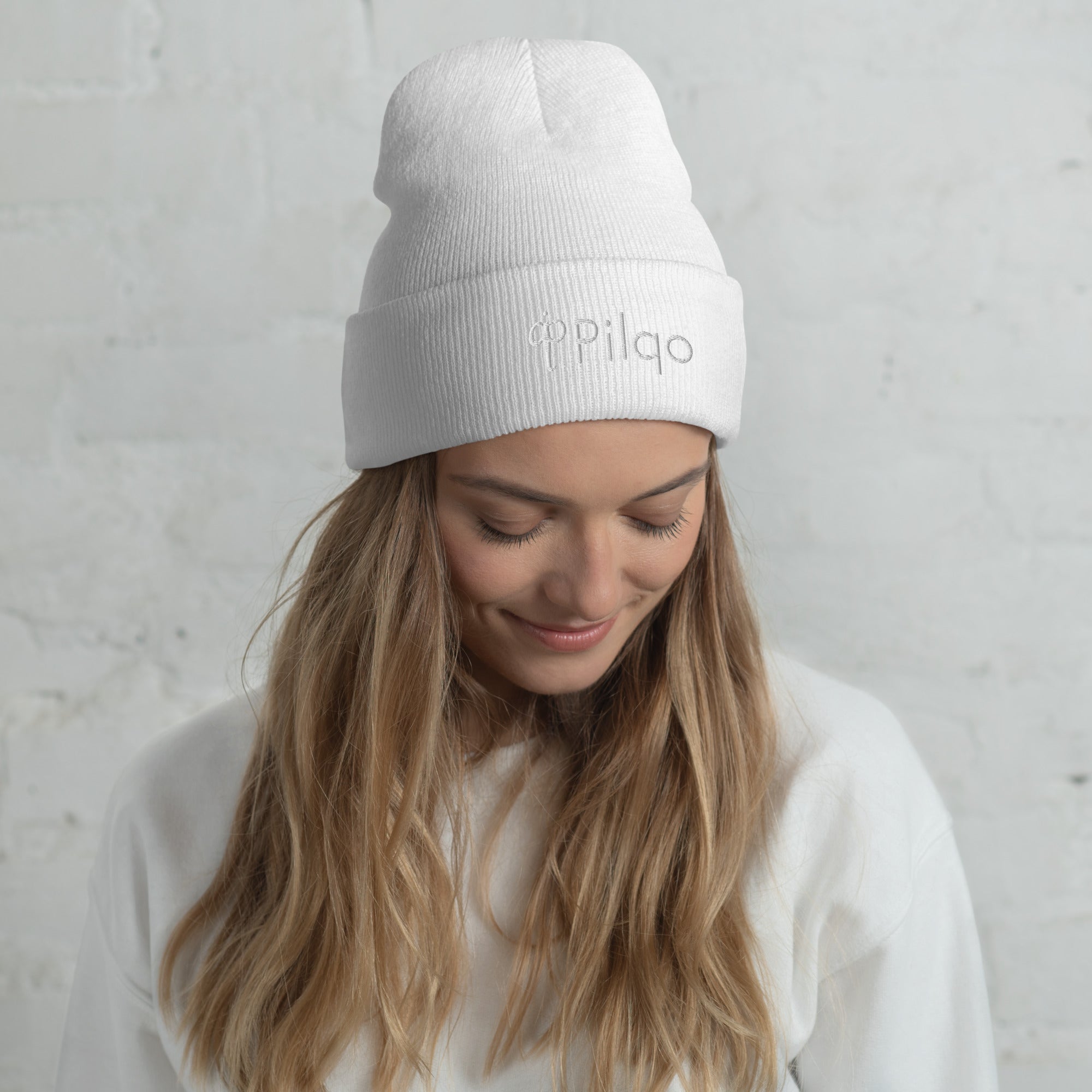 Cuffed Beanie with white 3D logo