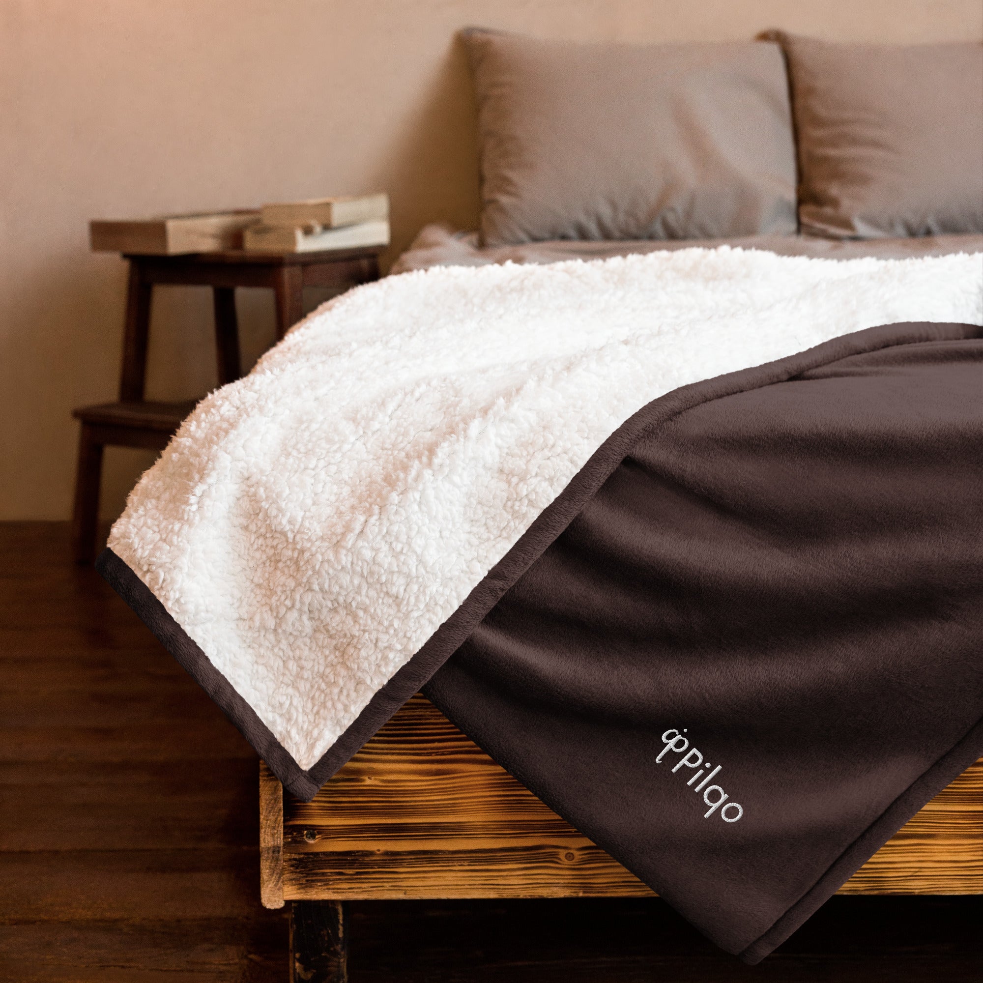 Premium sherpa blanket with logo