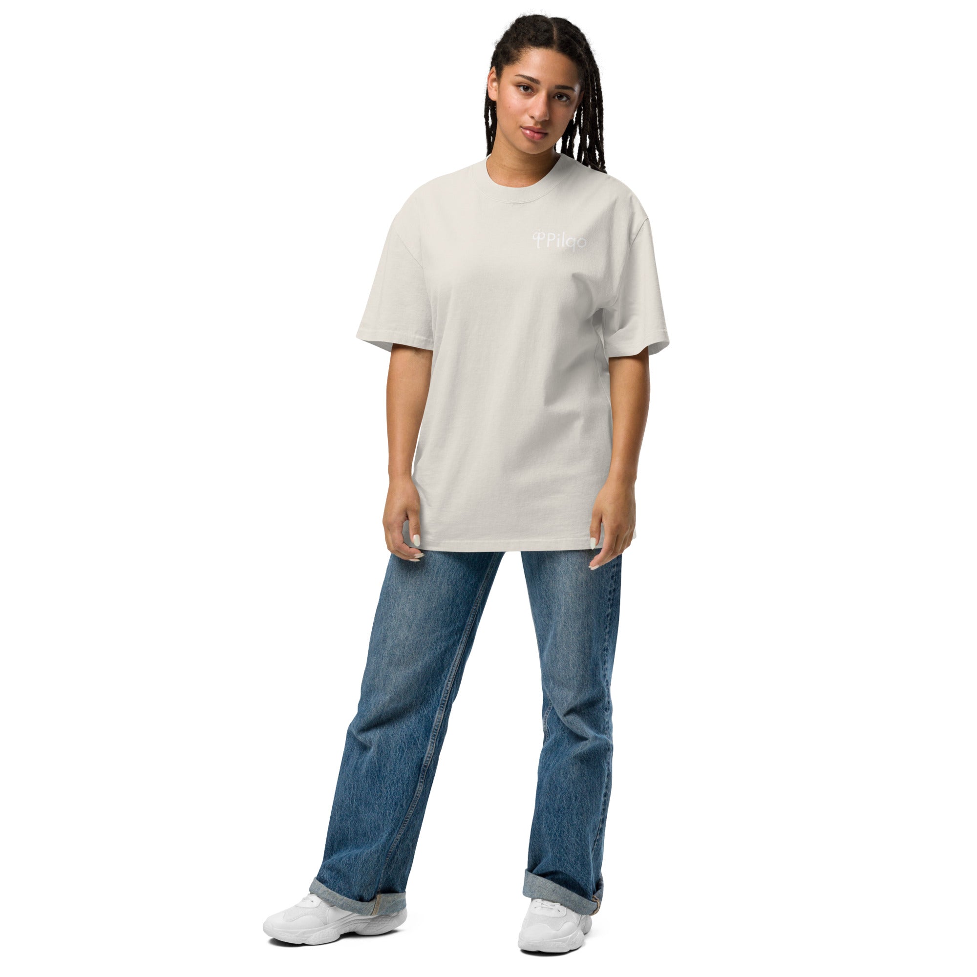 Oversized t-shirt with white logo