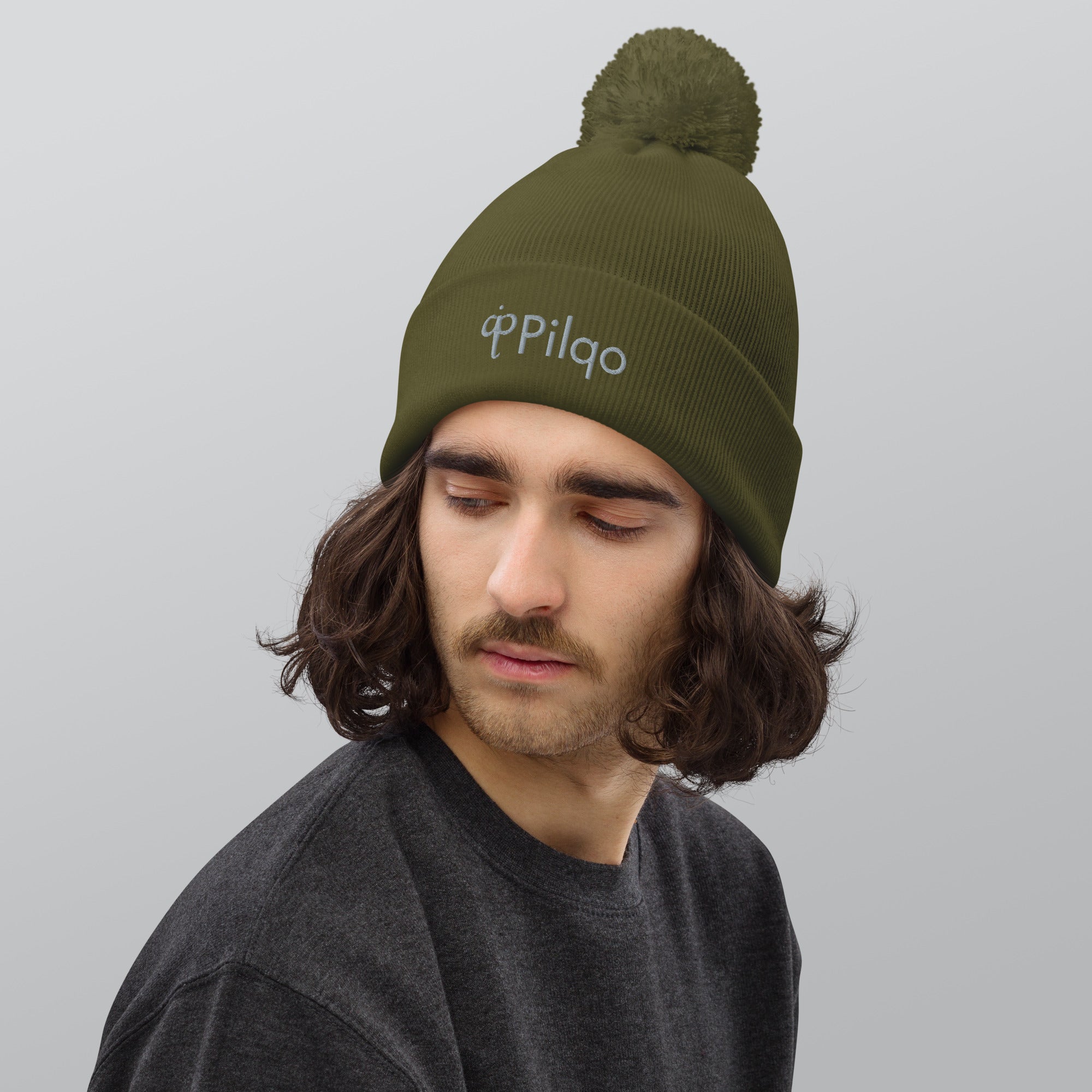 Pom-Pom Beanie with grey logo