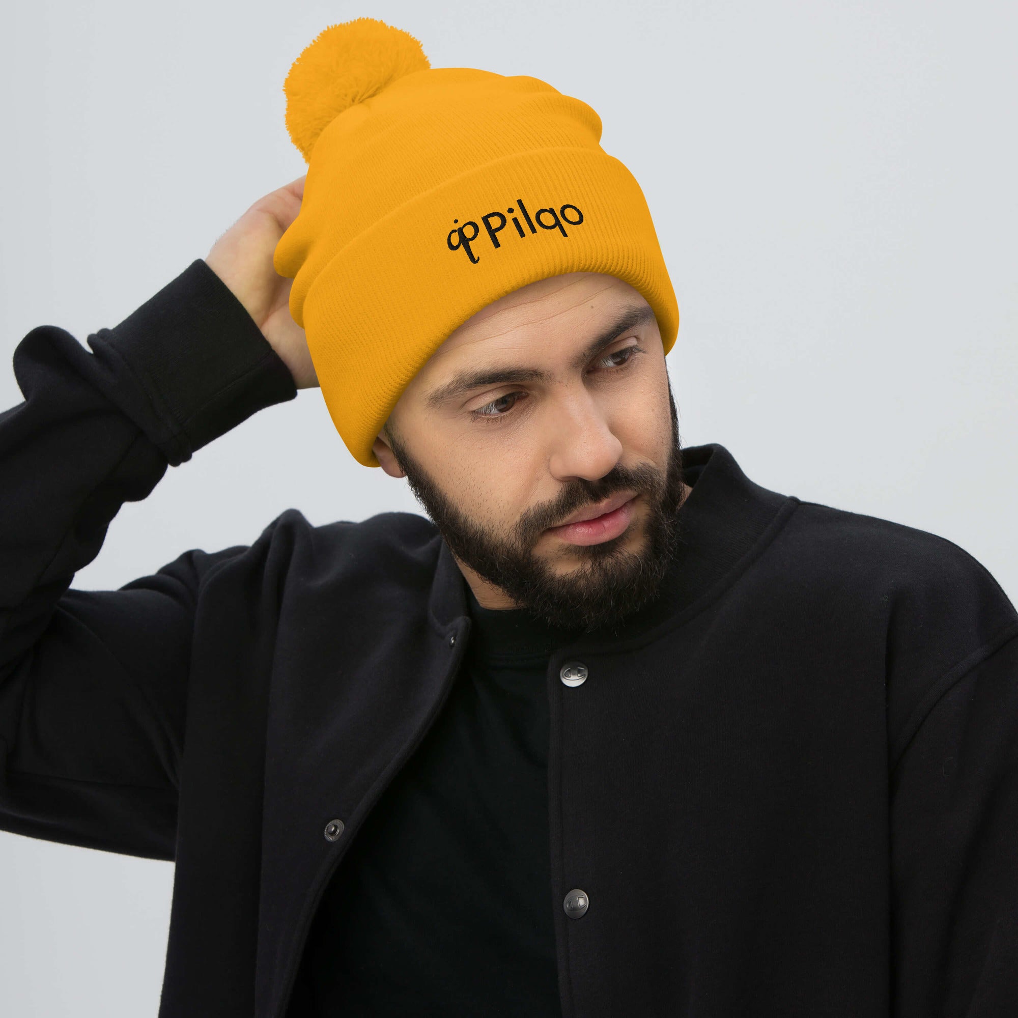 Pom-Pom Beanie with black logo