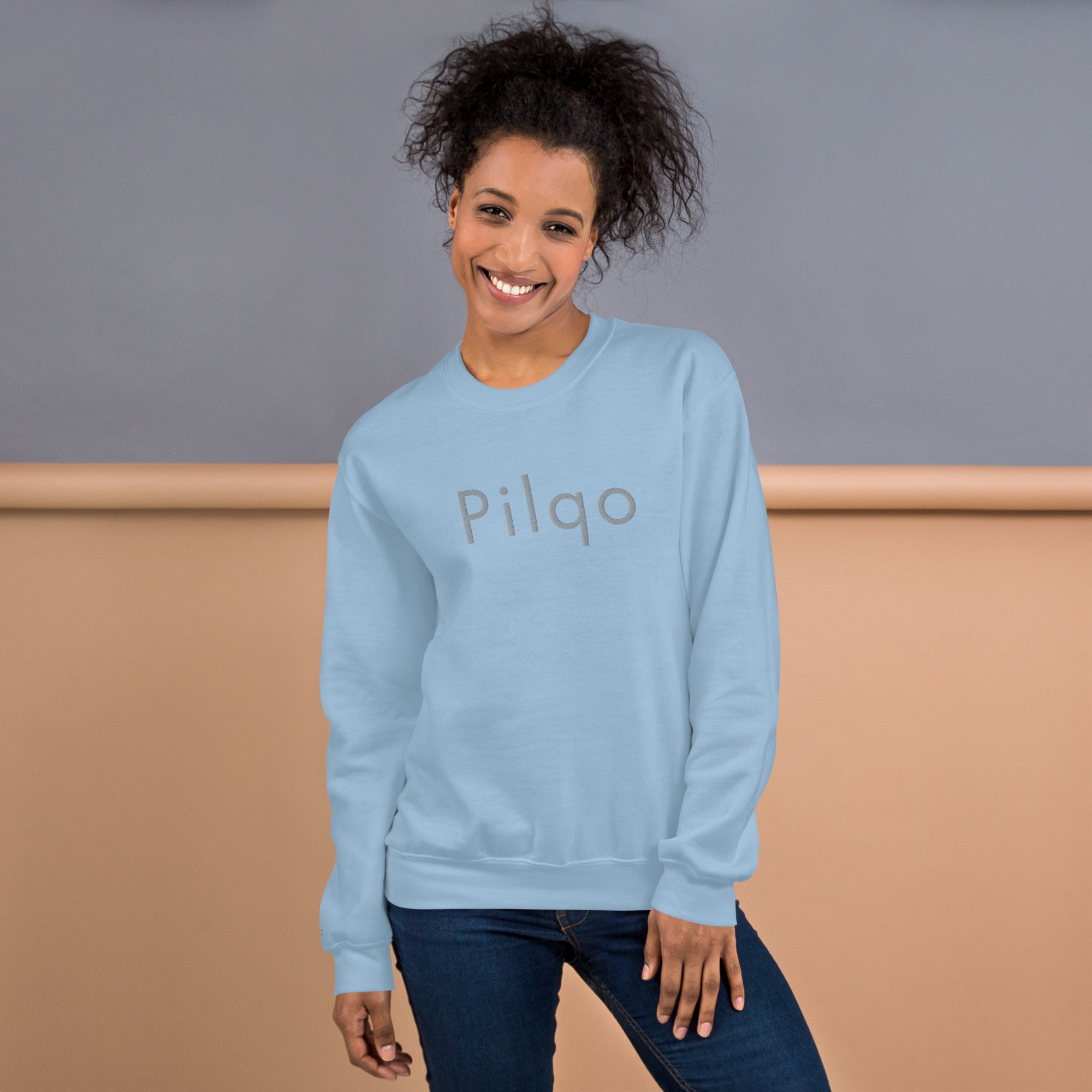 Sweatshirt with embroidery text