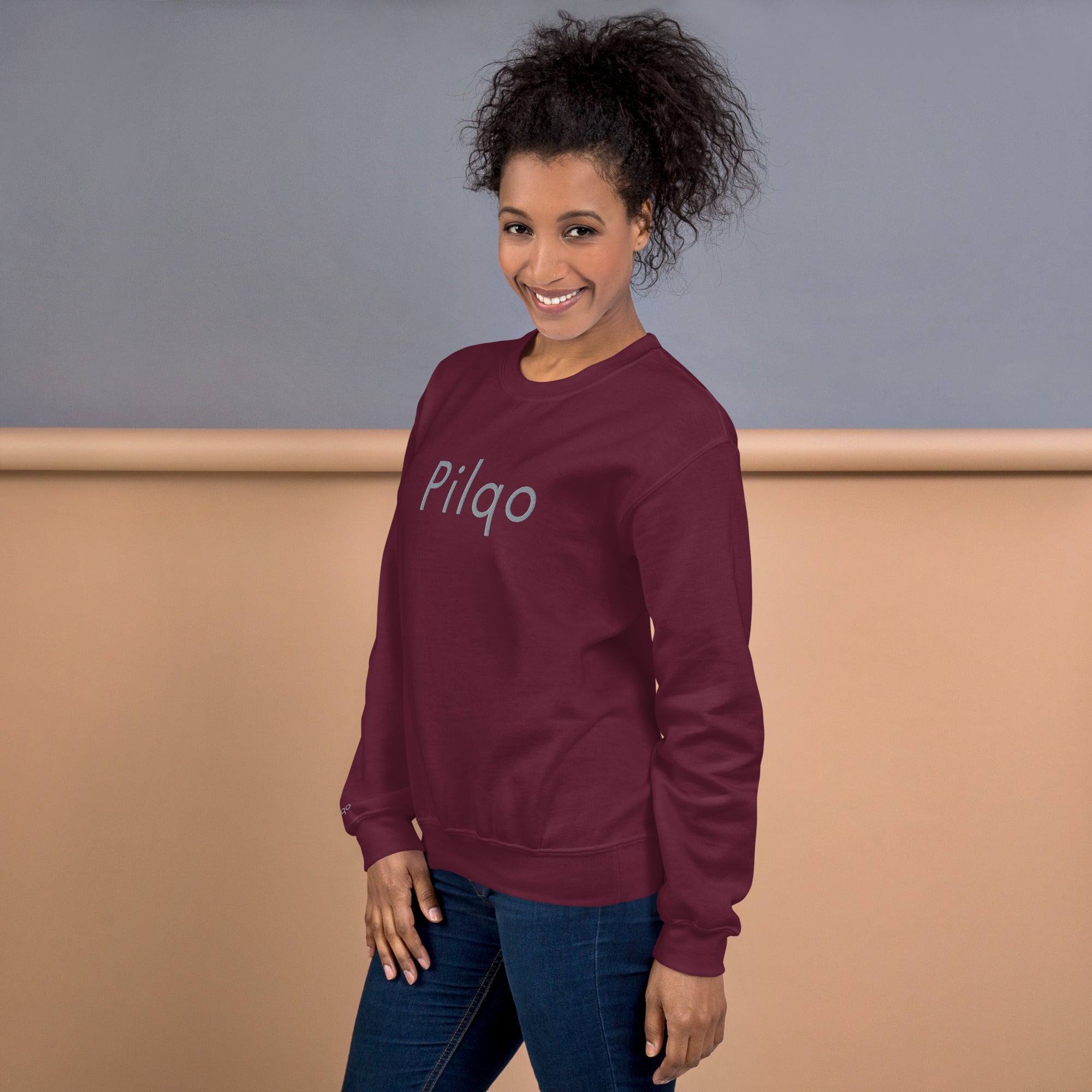 Sweatshirt with embroidery text