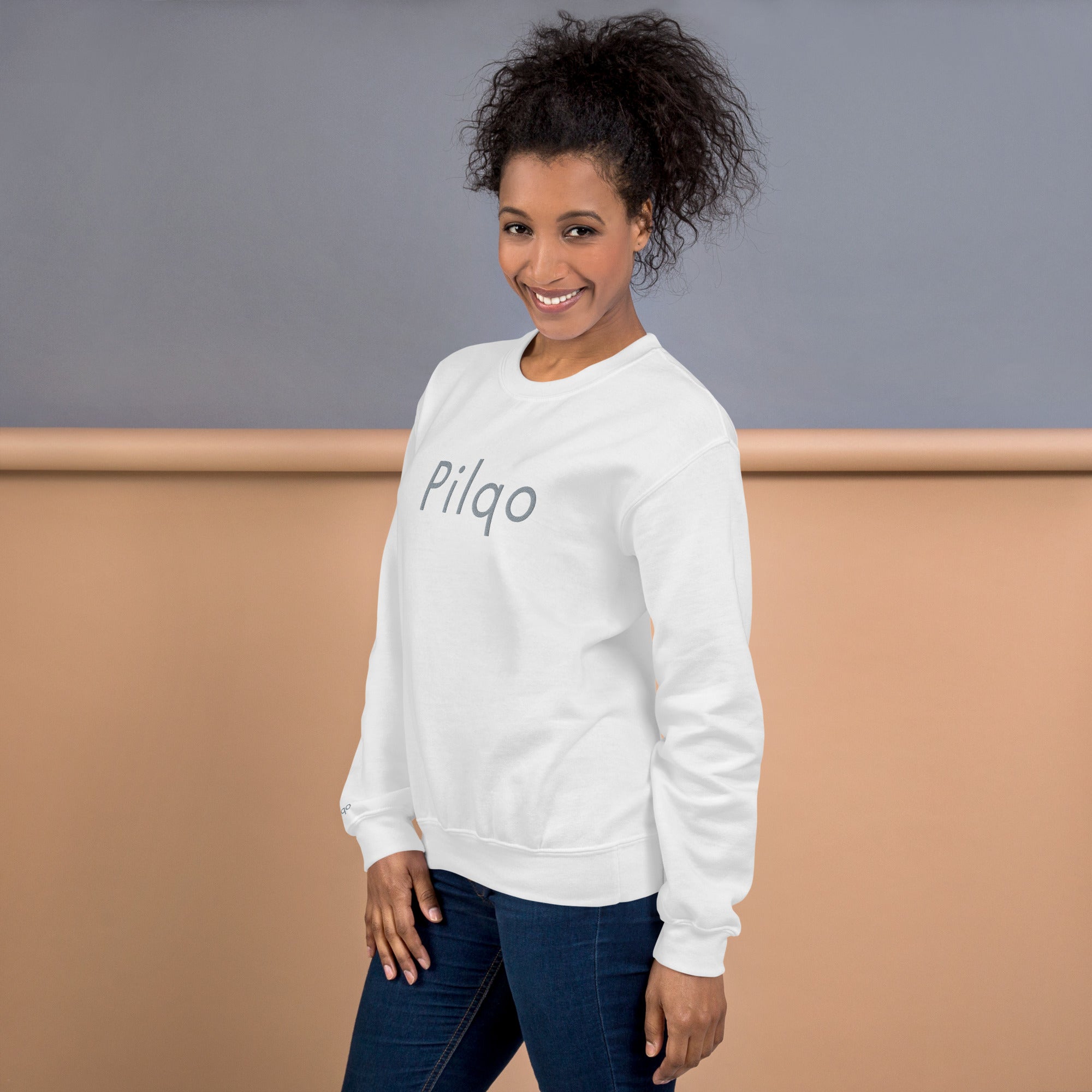 Sweatshirt with embroidery text