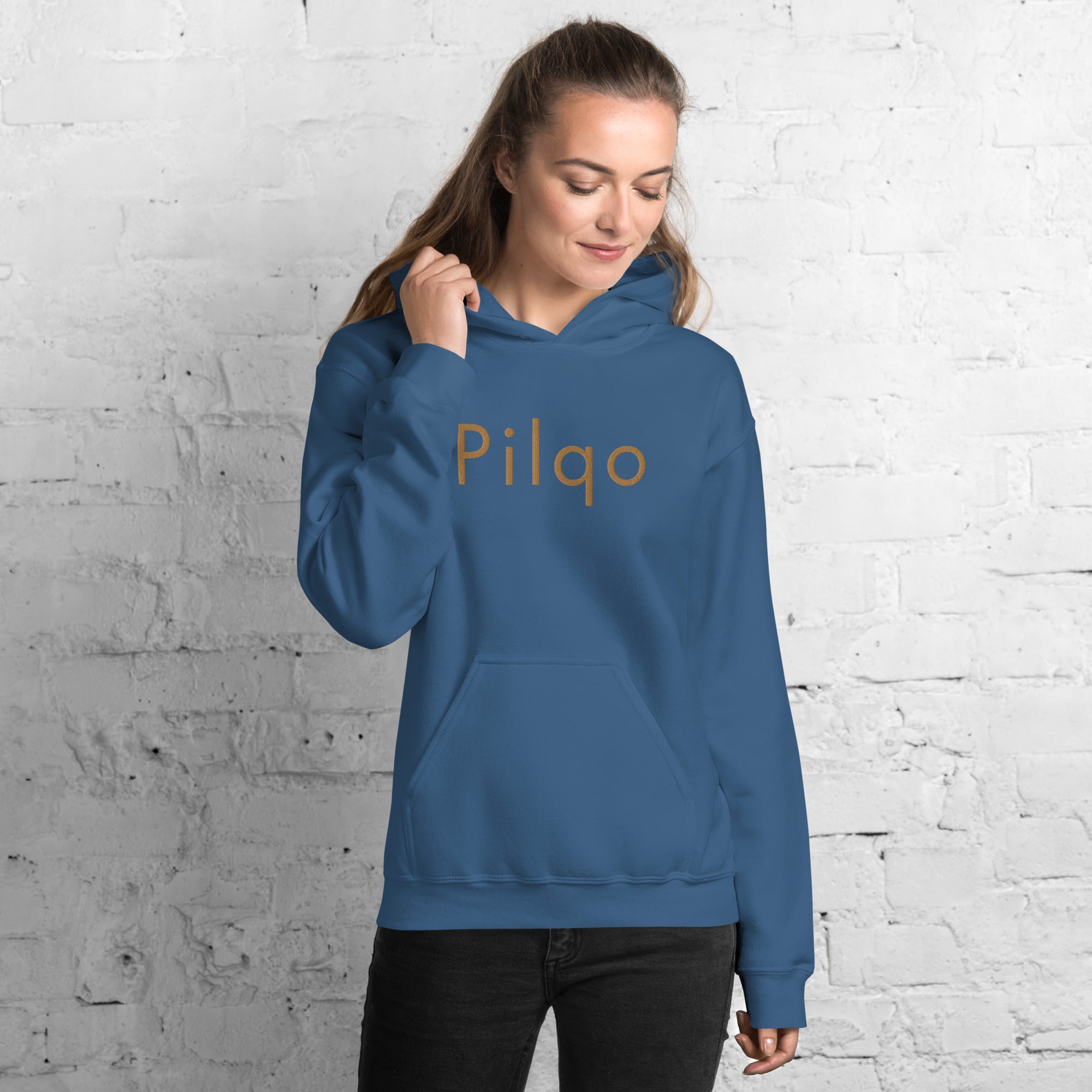 Hoodie with old gold embroidery text