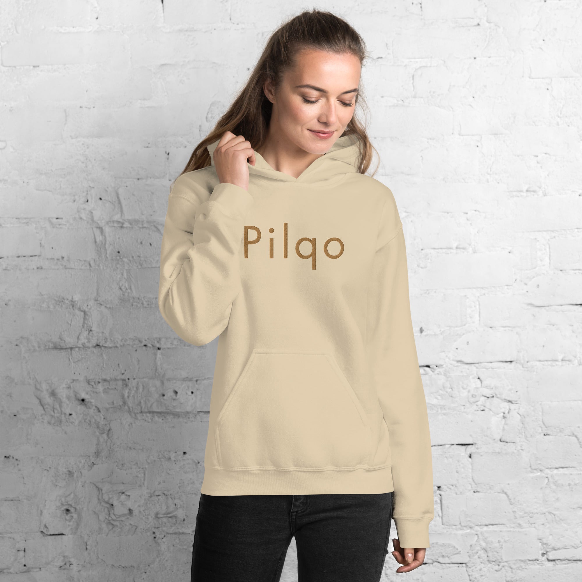 Hoodie with old gold embroidery text