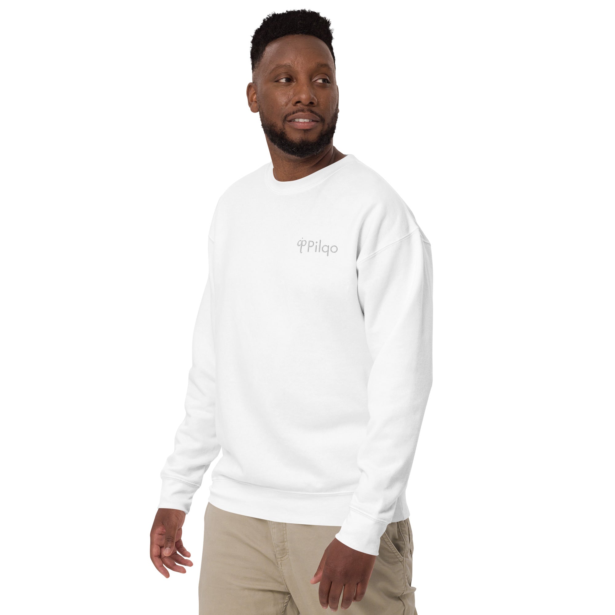 Sweatshirt with embroidery logo