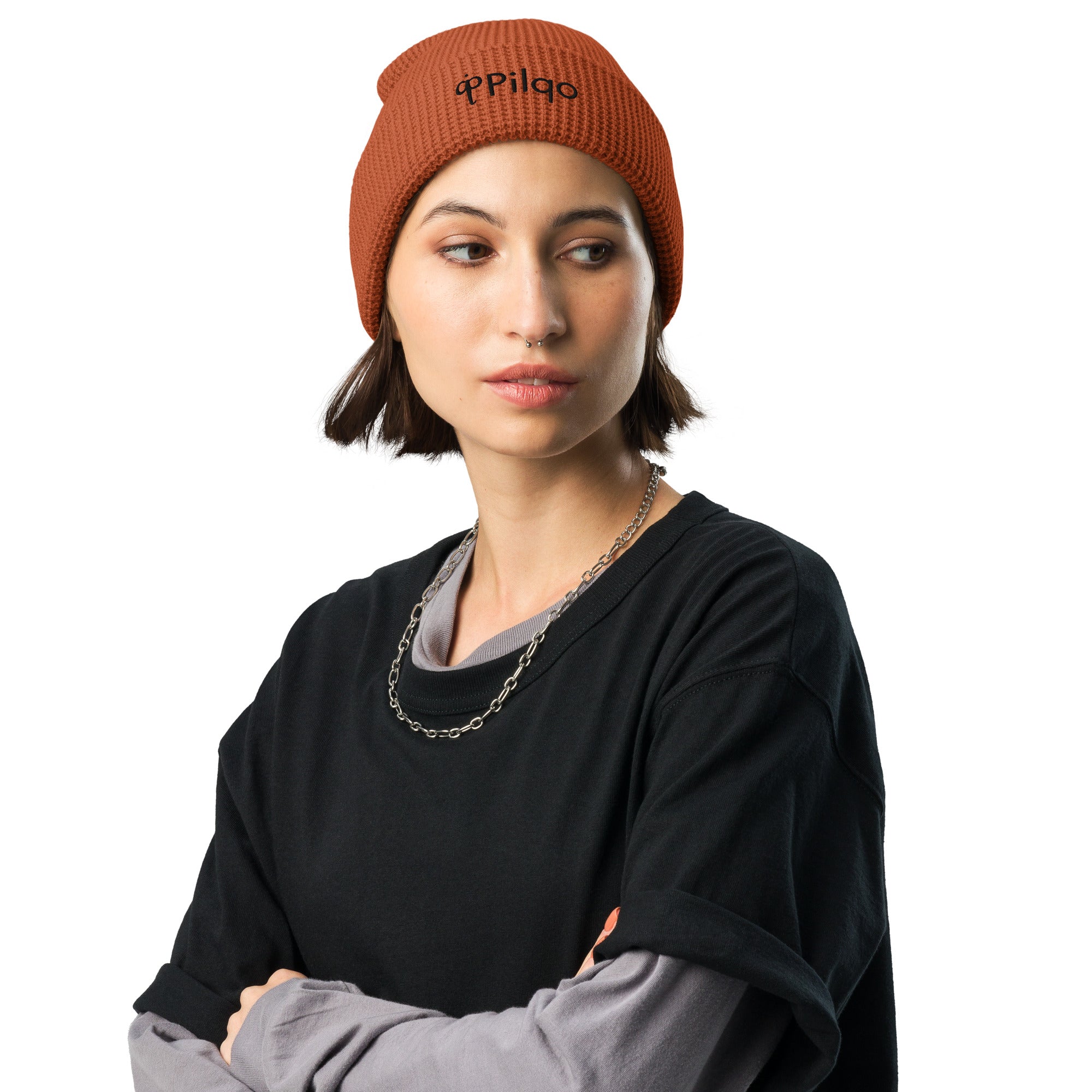 Waffle beanie with black 3D logo